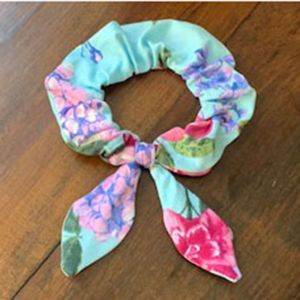Free Pattern 2020 Scrunchie with Tails